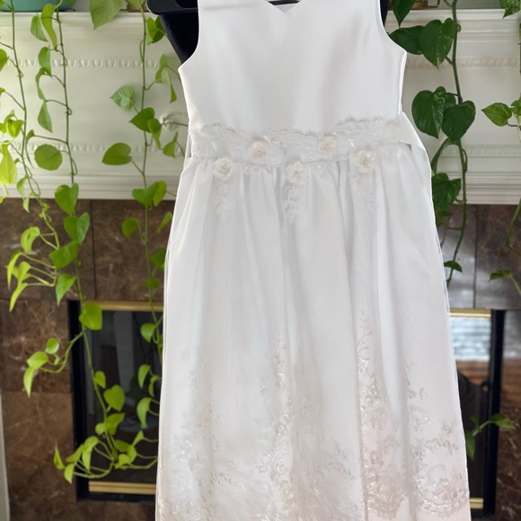 Bonnie Jean Dress - Picture 4 of 5